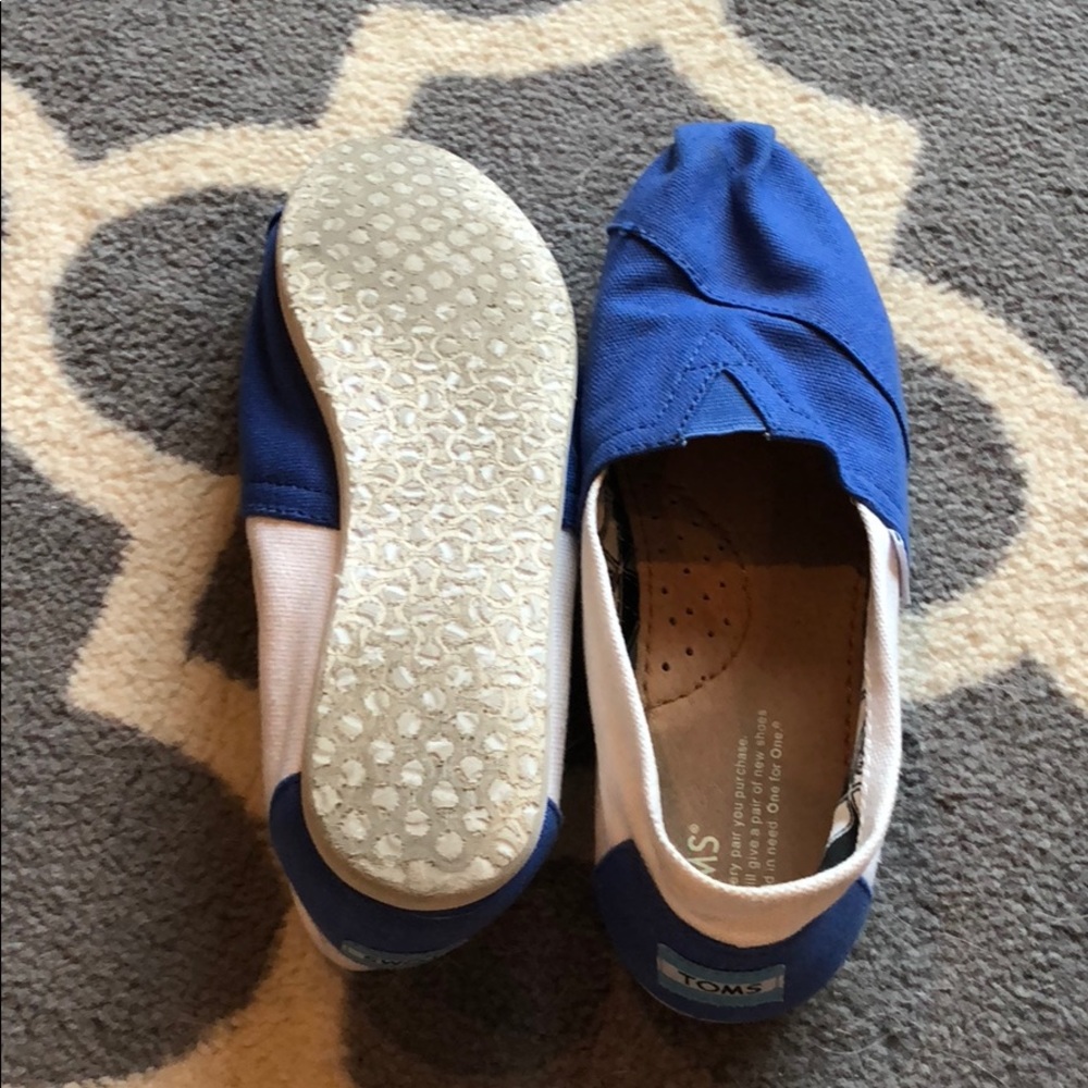 TOMS💙 - Picture 5 of 7